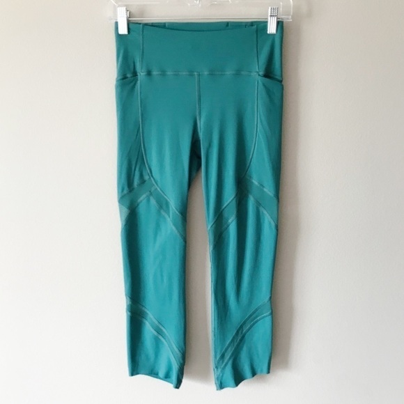 Lululemon On Pace Crop 21” Deep Cove Green Sz 4 - Picture 1 of 10